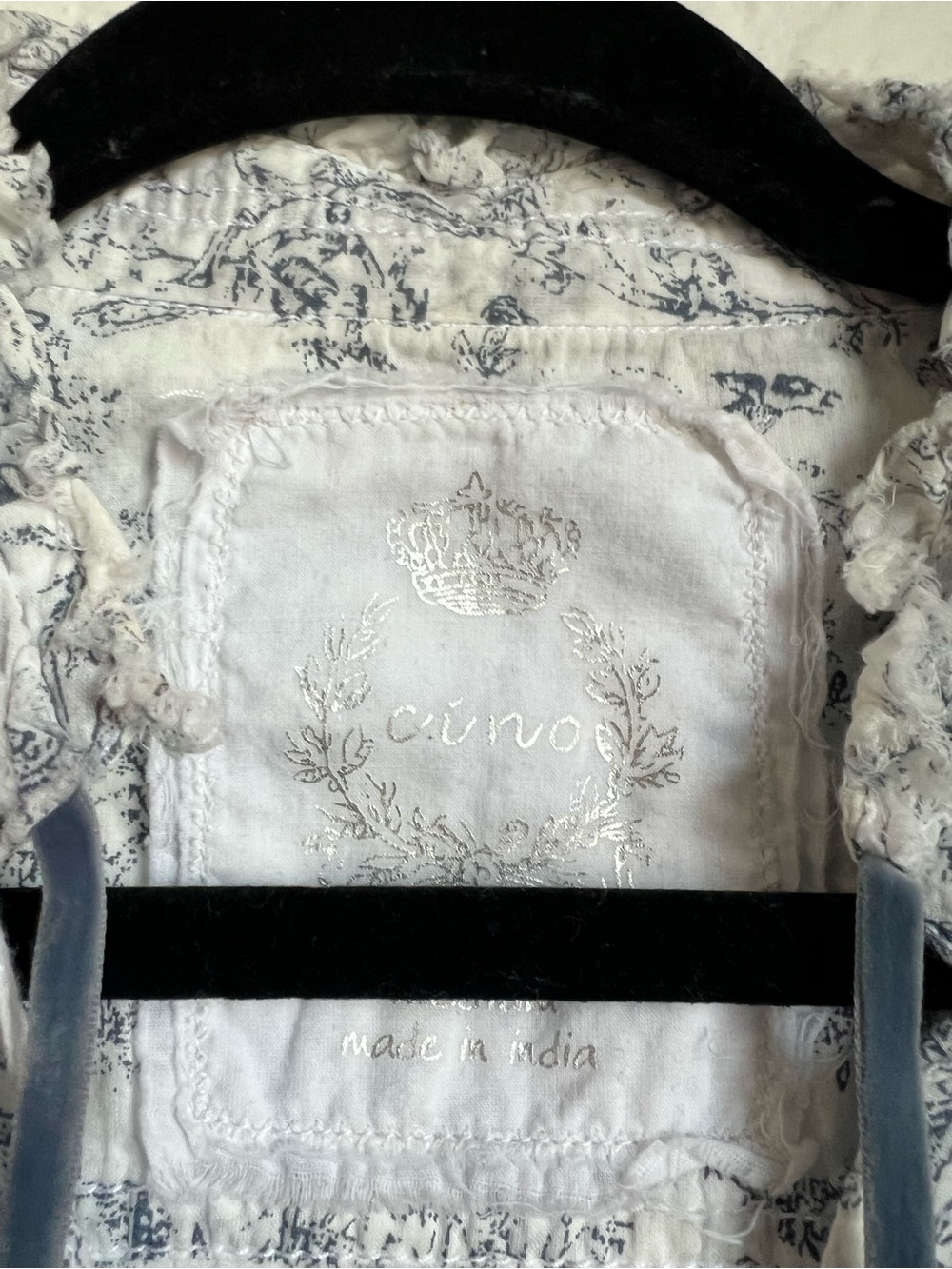 Cinco Toile Off Ruffled Button Down - Picture 3 of 6